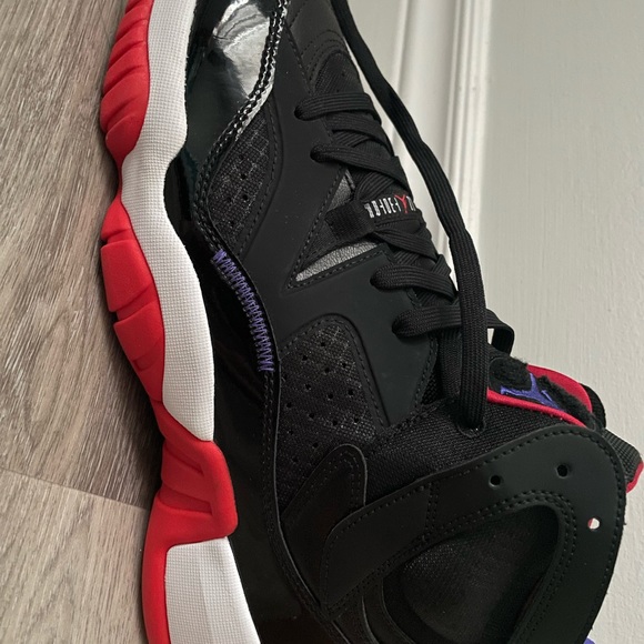 Jordan 2 trey - Picture 3 of 5